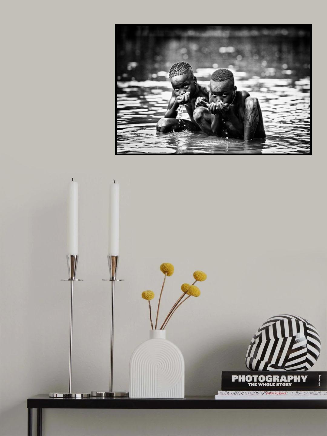 Children in the river Poster och Canvastavla
