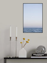 Moody Moon Poster och Canvastavla