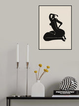 Curvy Nude In Black Poster och Canvastavla
