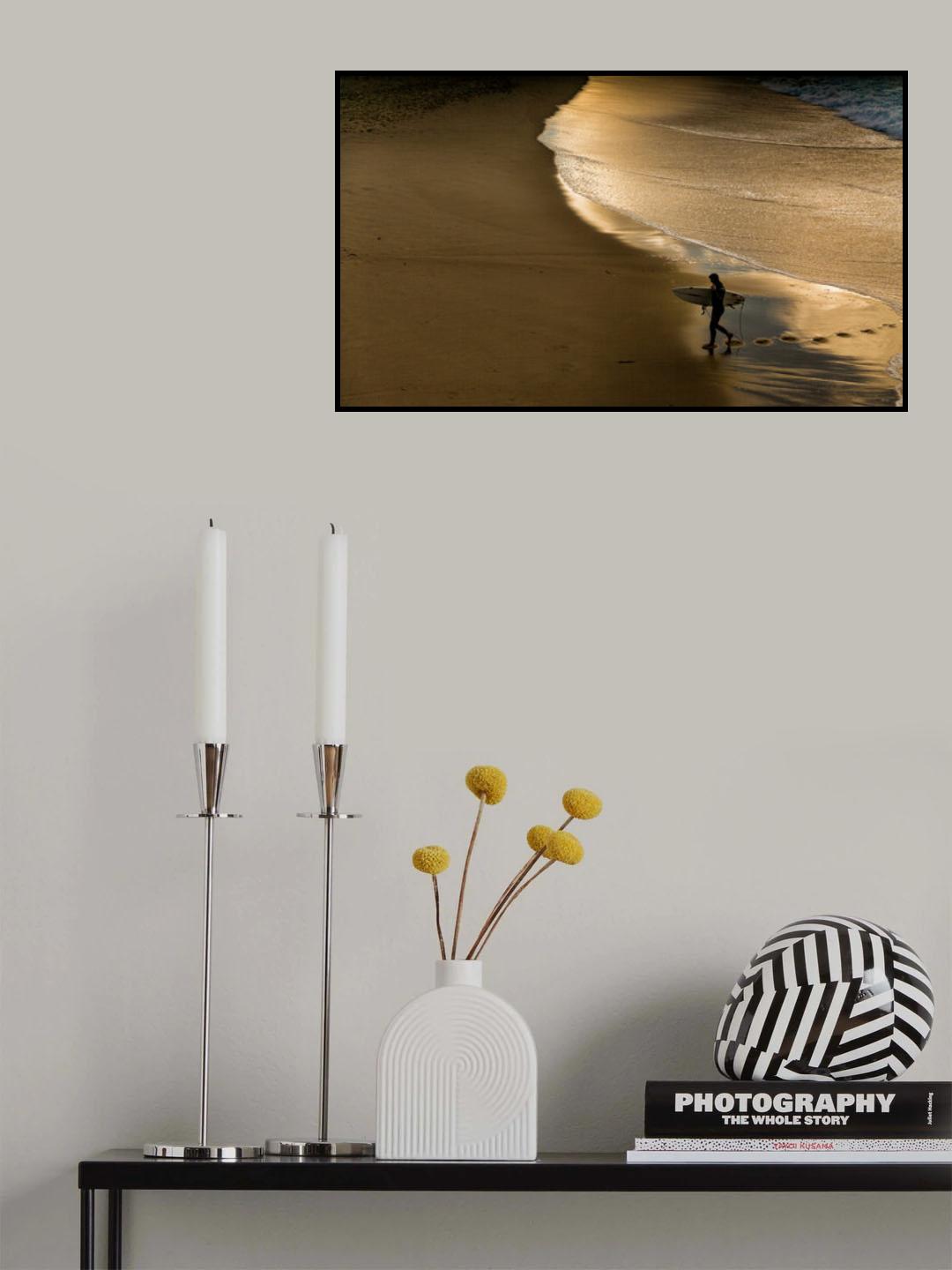 Surfer on the shore Poster och Canvastavla