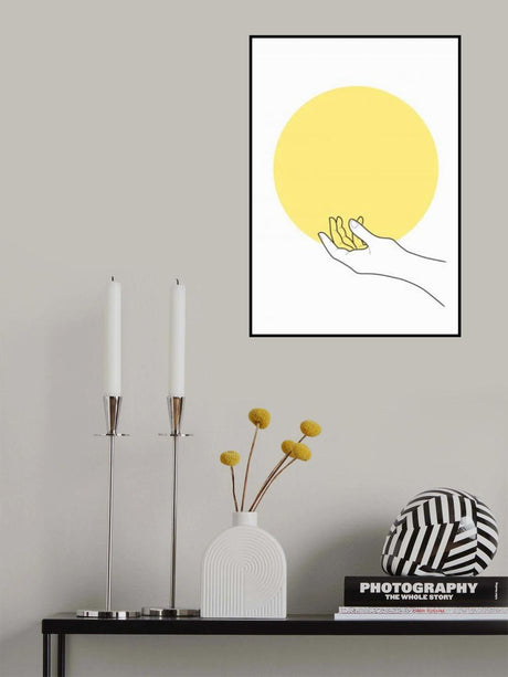 Sun in Hand Poster och Canvastavla