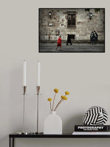 Woman in red Poster och Canvastavla