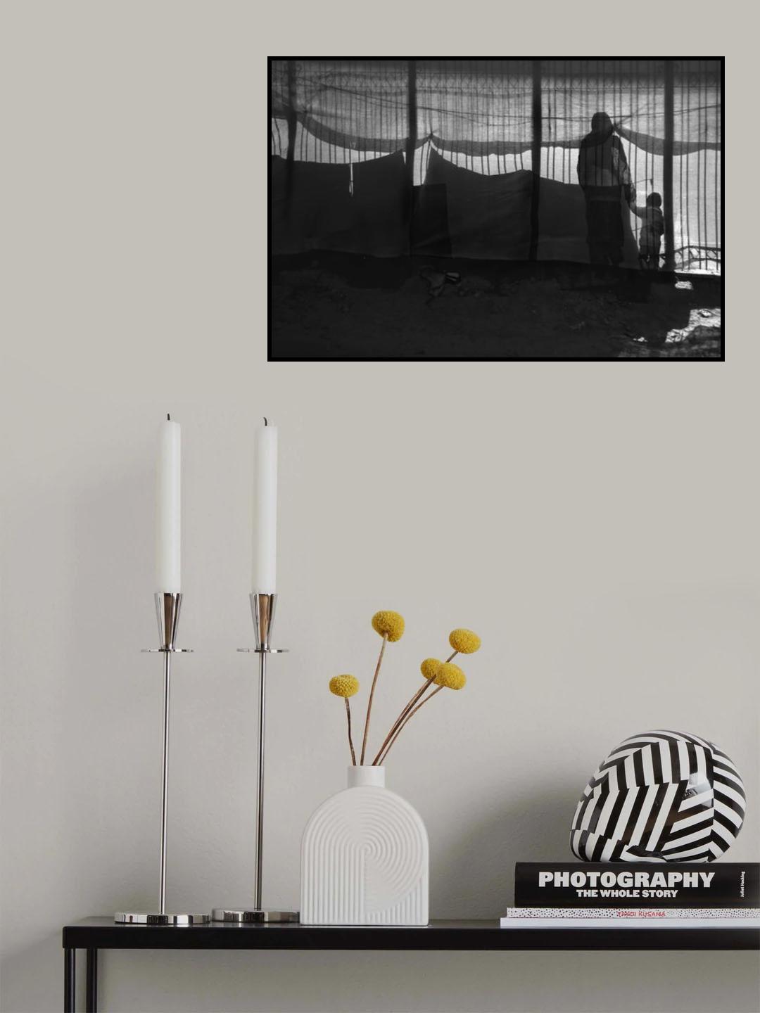 Waiting on the edge Poster och Canvastavla