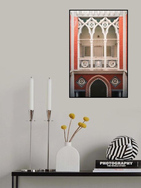 Abandoned Venetian Hotel Poster och Canvastavla