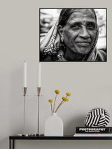visiting Varanasi (bnw) Poster och Canvastavla