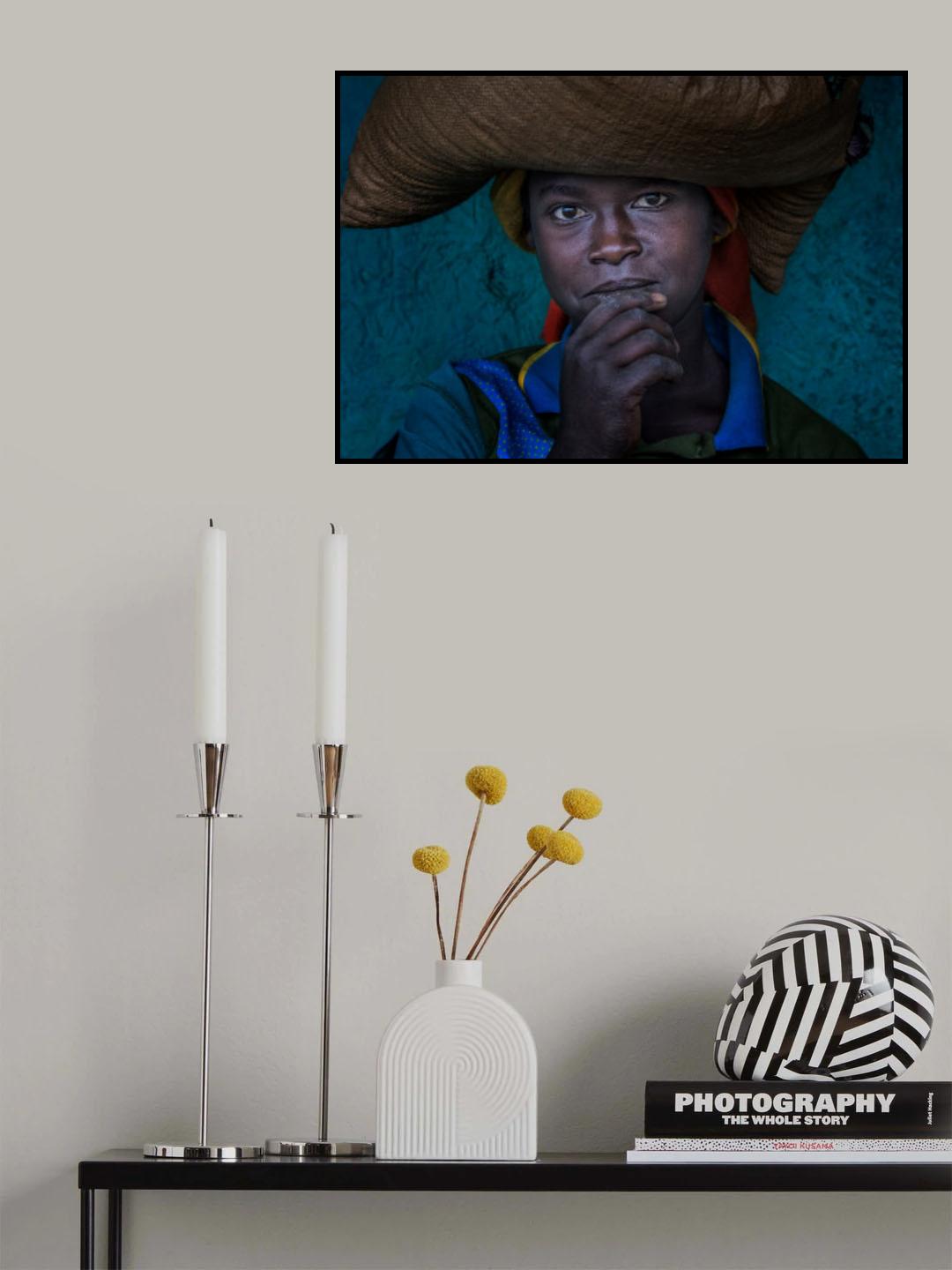Ethiopian woman in a market. Poster och Canvastavla