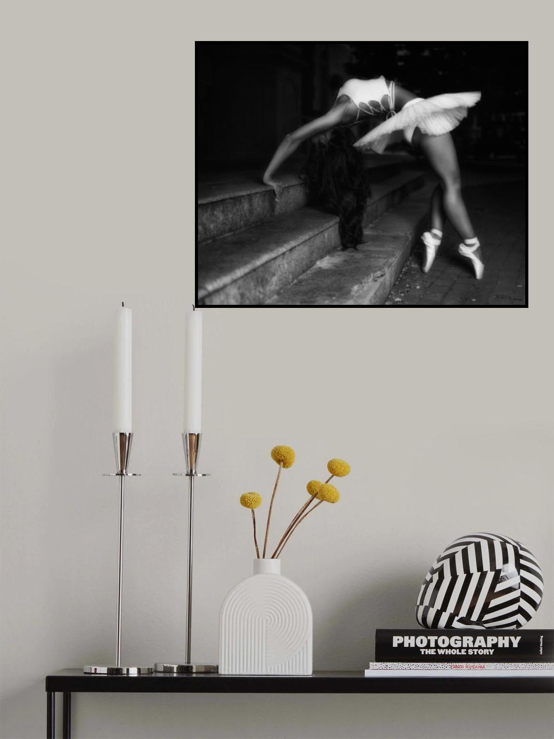 Ballerina on the stairs BW Poster och Canvastavla