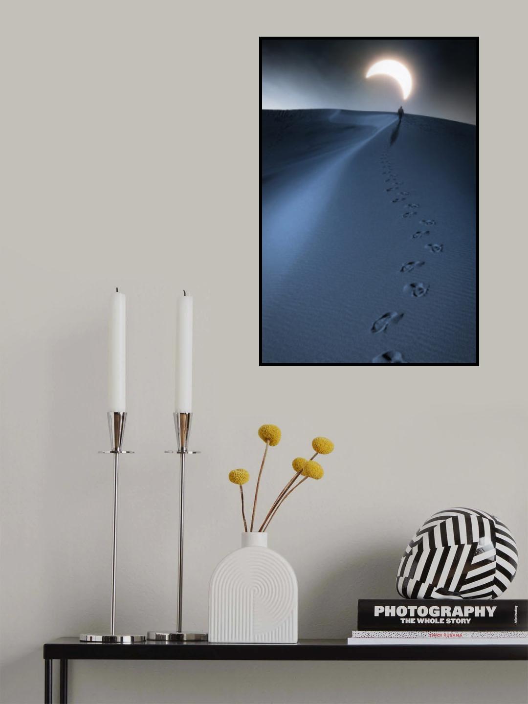 Walking under the silver sand moon Poster och Canvastavla