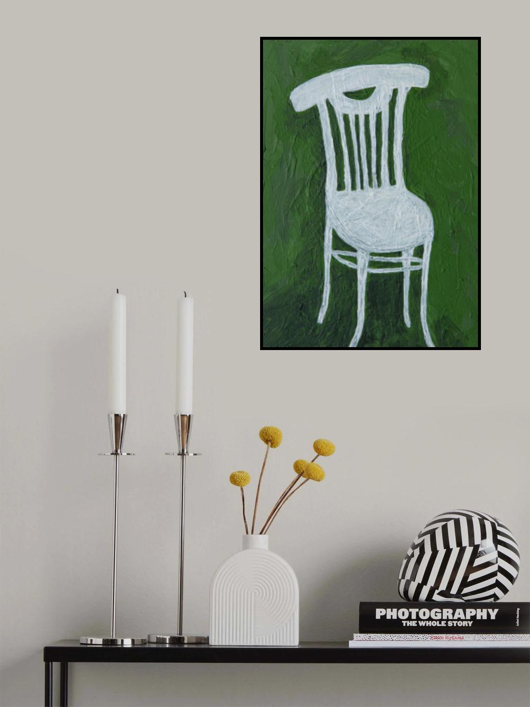Whte Chair On Green Poster och Canvastavla
