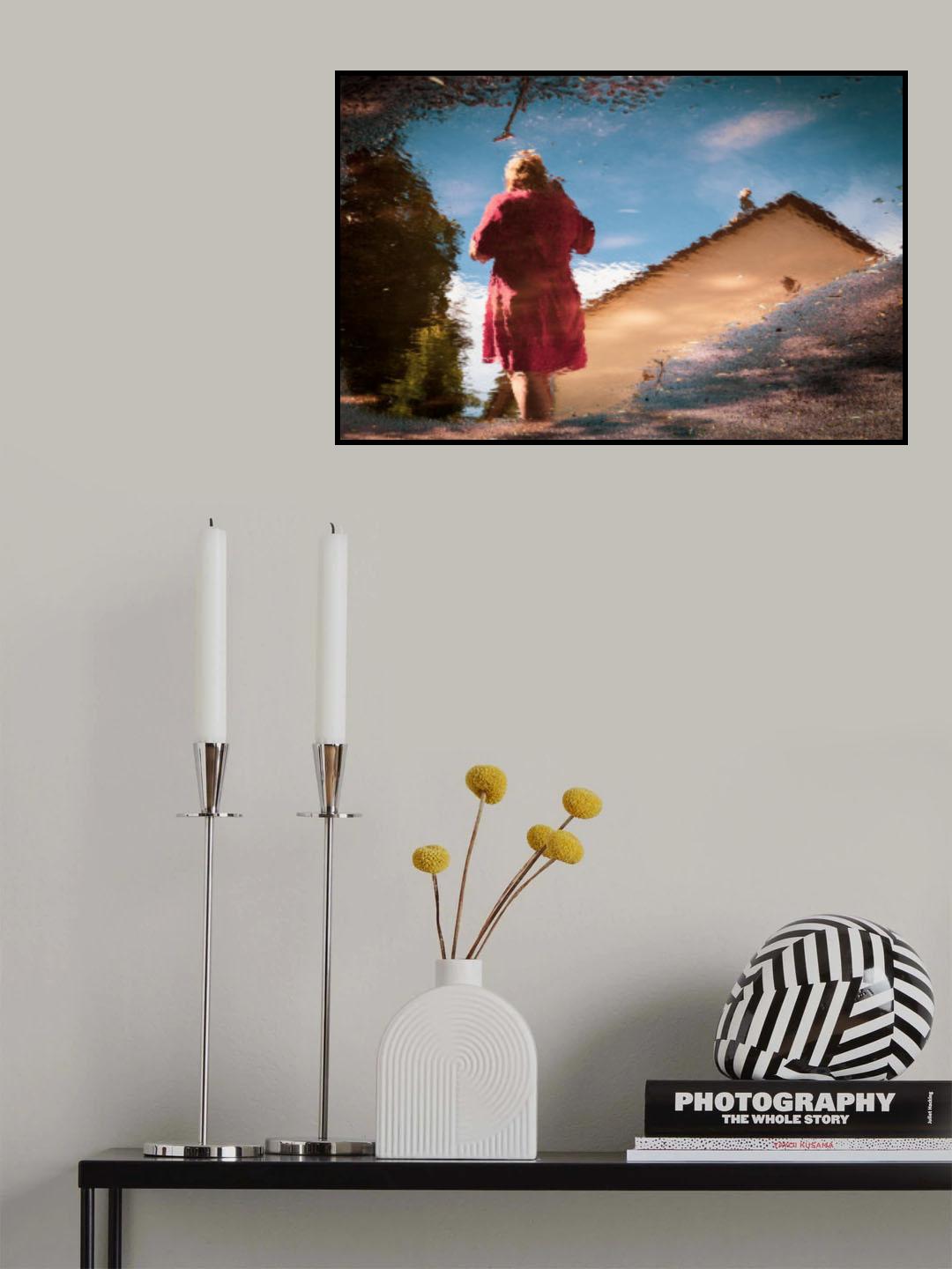 Lady in red and a bird Poster och Canvastavla