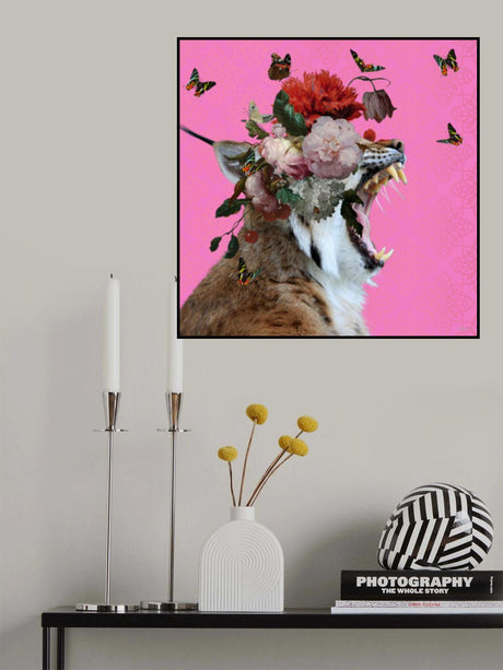 Spring Flower Bonnet On Cat Poster och Canvastavla