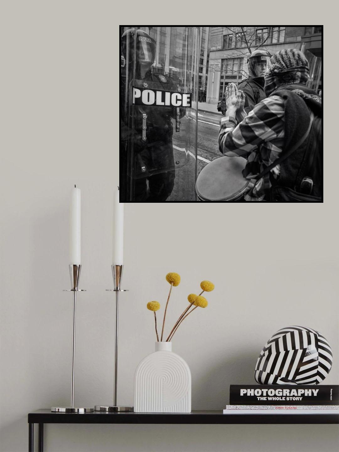 Stand off Poster och Canvastavla