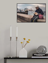 Reading on Malecon Poster och Canvastavla