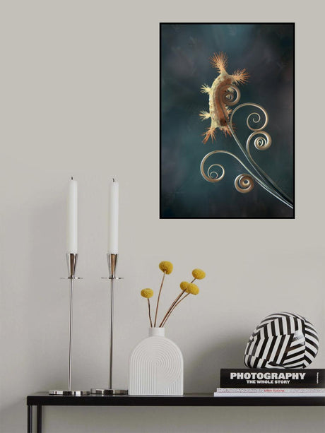 Fire Caterpillar on Leaf Edge Poster och Canvastavla