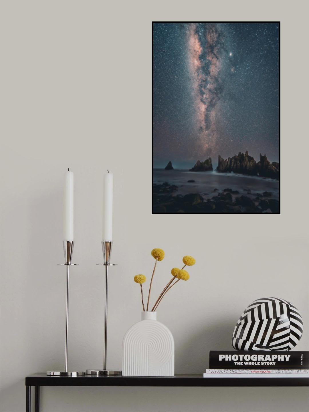 Gigi Hiu during new moon night Poster och Canvastavla