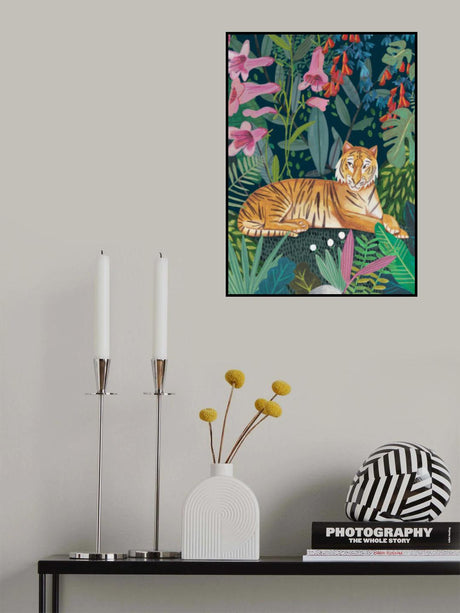 Tiger in the jungle Poster och Canvastavla
