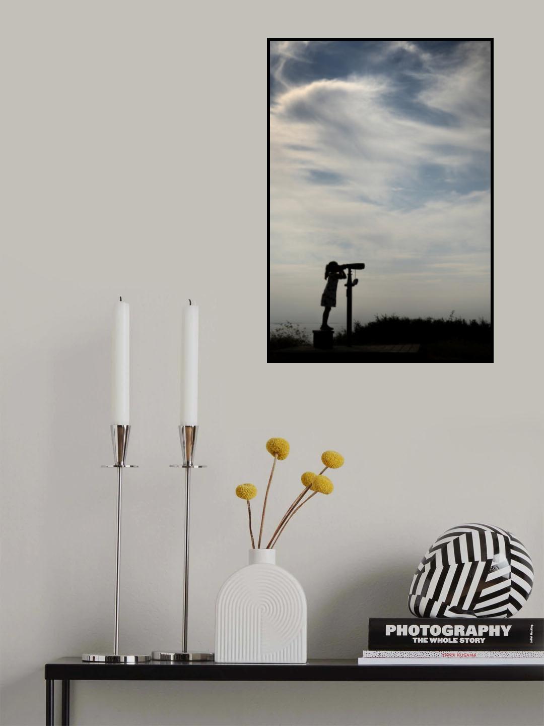 Girl and binoculars Poster och Canvastavla