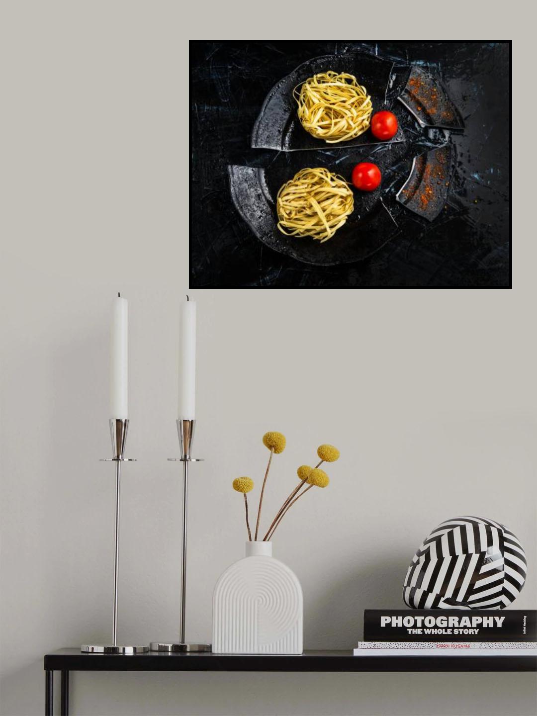 Italian pasta on a broken plate Poster och Canvastavla