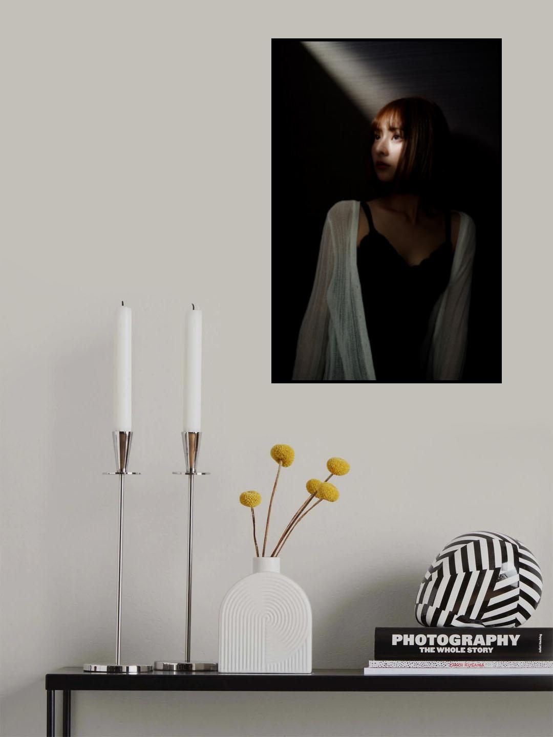 illuminate : Ayane Kodama Poster och Canvastavla