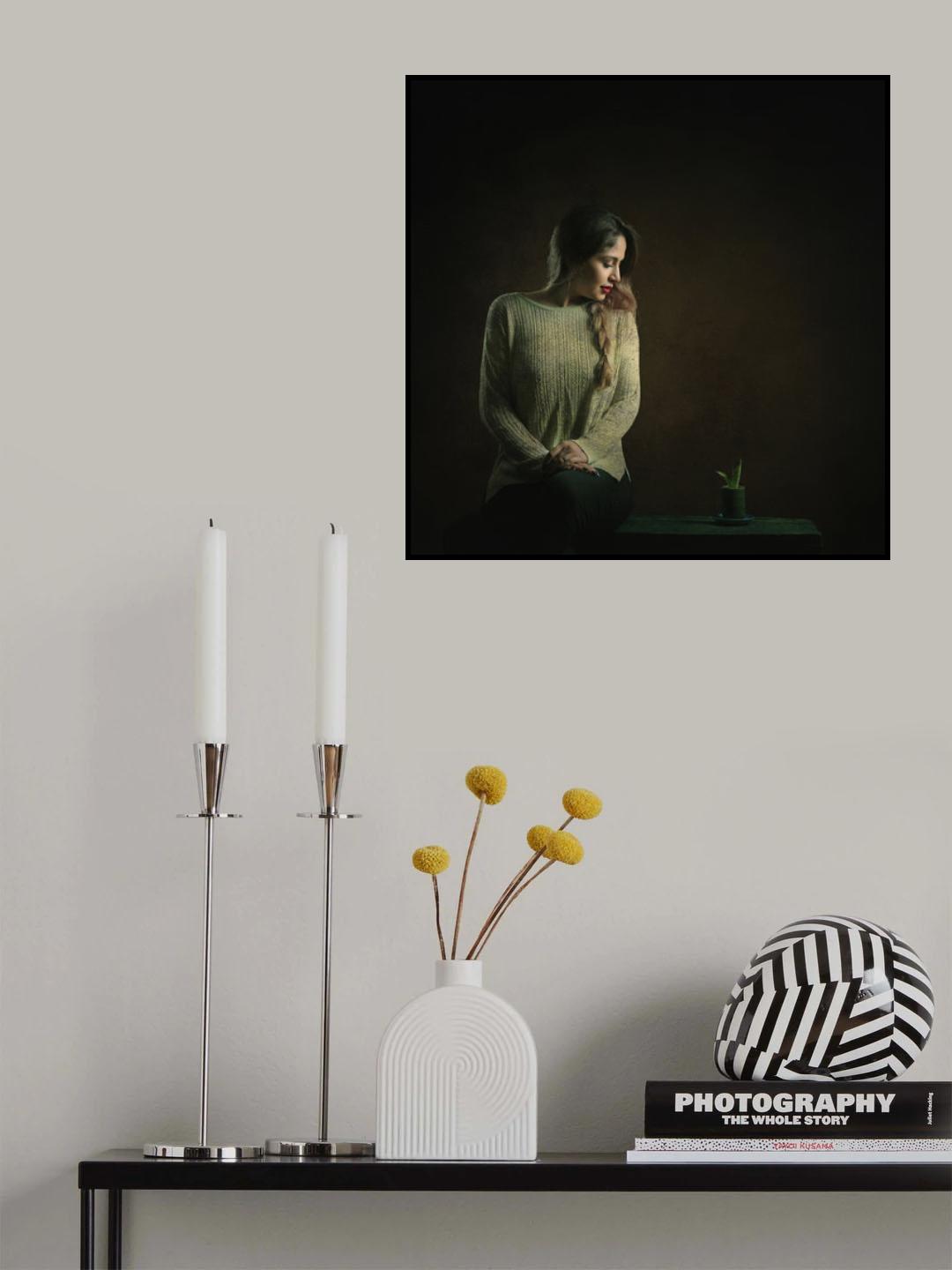The girl  &amp; plant Poster och Canvastavla