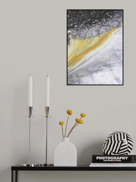 Bloody earth Poster och Canvastavla