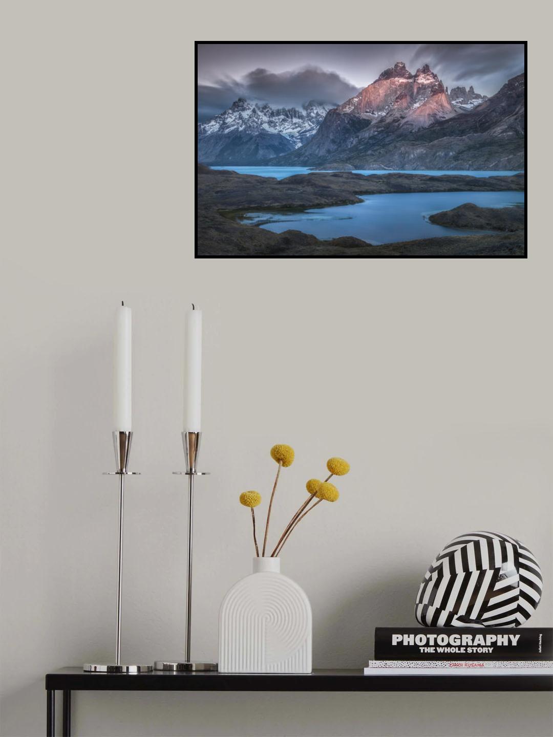 Cuernos Towers at dawn Poster och Canvastavla