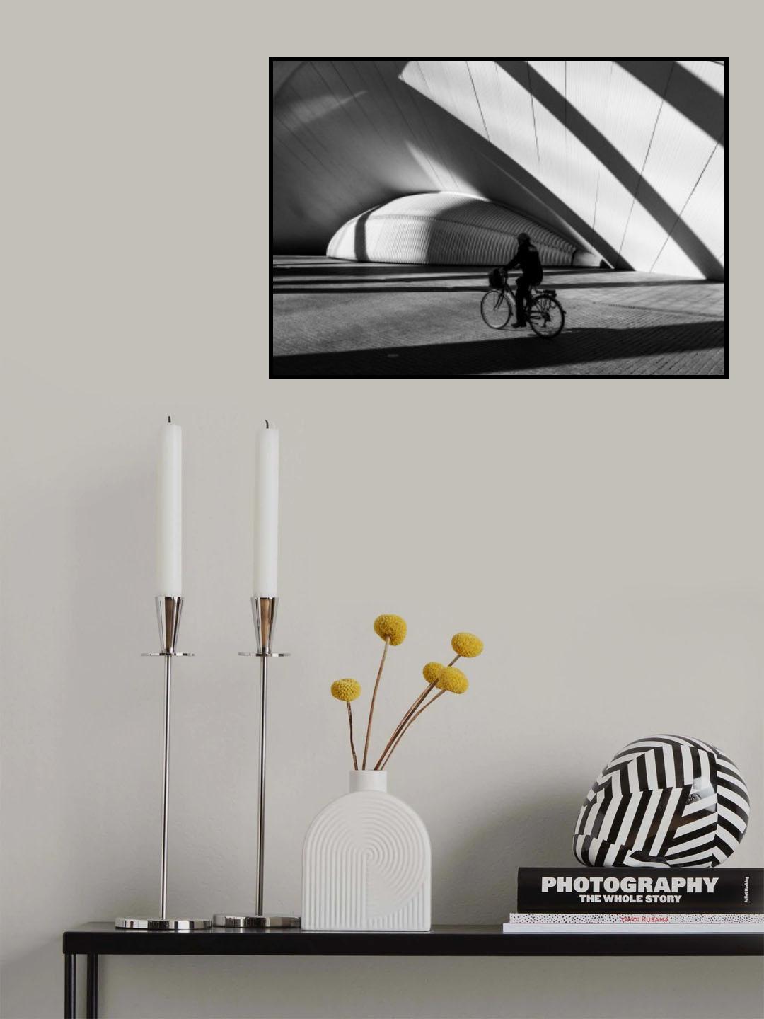 The cyclist and the lines Poster och Canvastavla