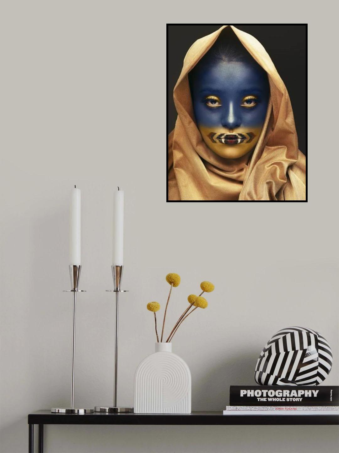 Golden Blue girl Poster och Canvastavla