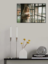 the girl with the flowers Poster och Canvastavla
