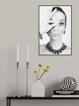 Miss Beatriz Poster och Canvastavla