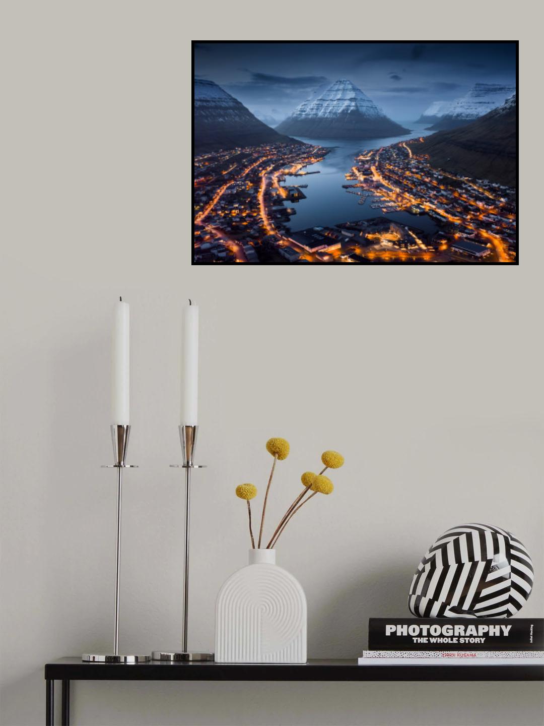 One Night in March Poster och Canvastavla