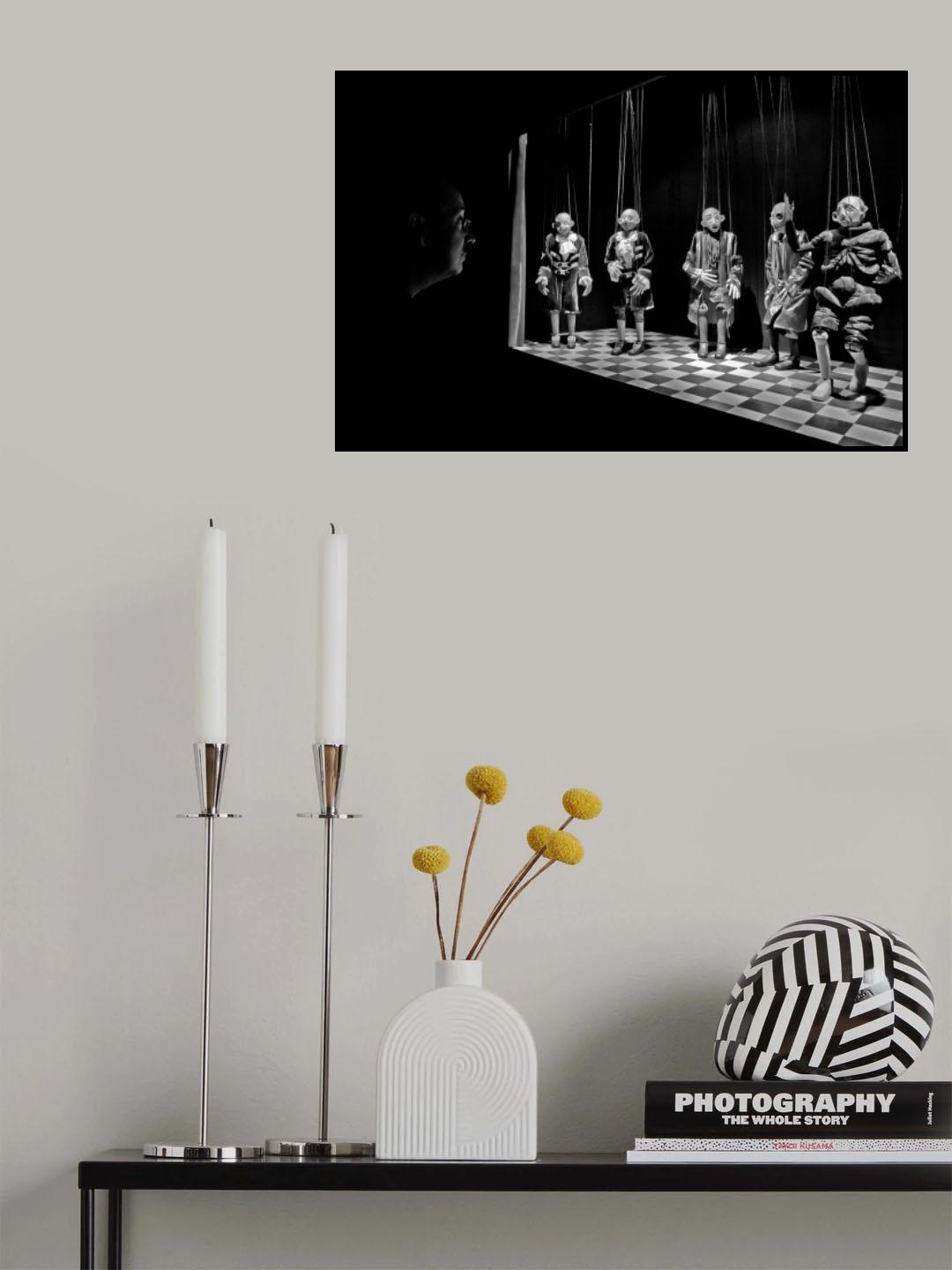 The Puppet´s observer Poster och Canvastavla