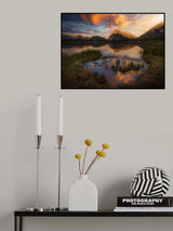 Vermilien lake mirrow 2 7R22940 Poster och Canvastavla