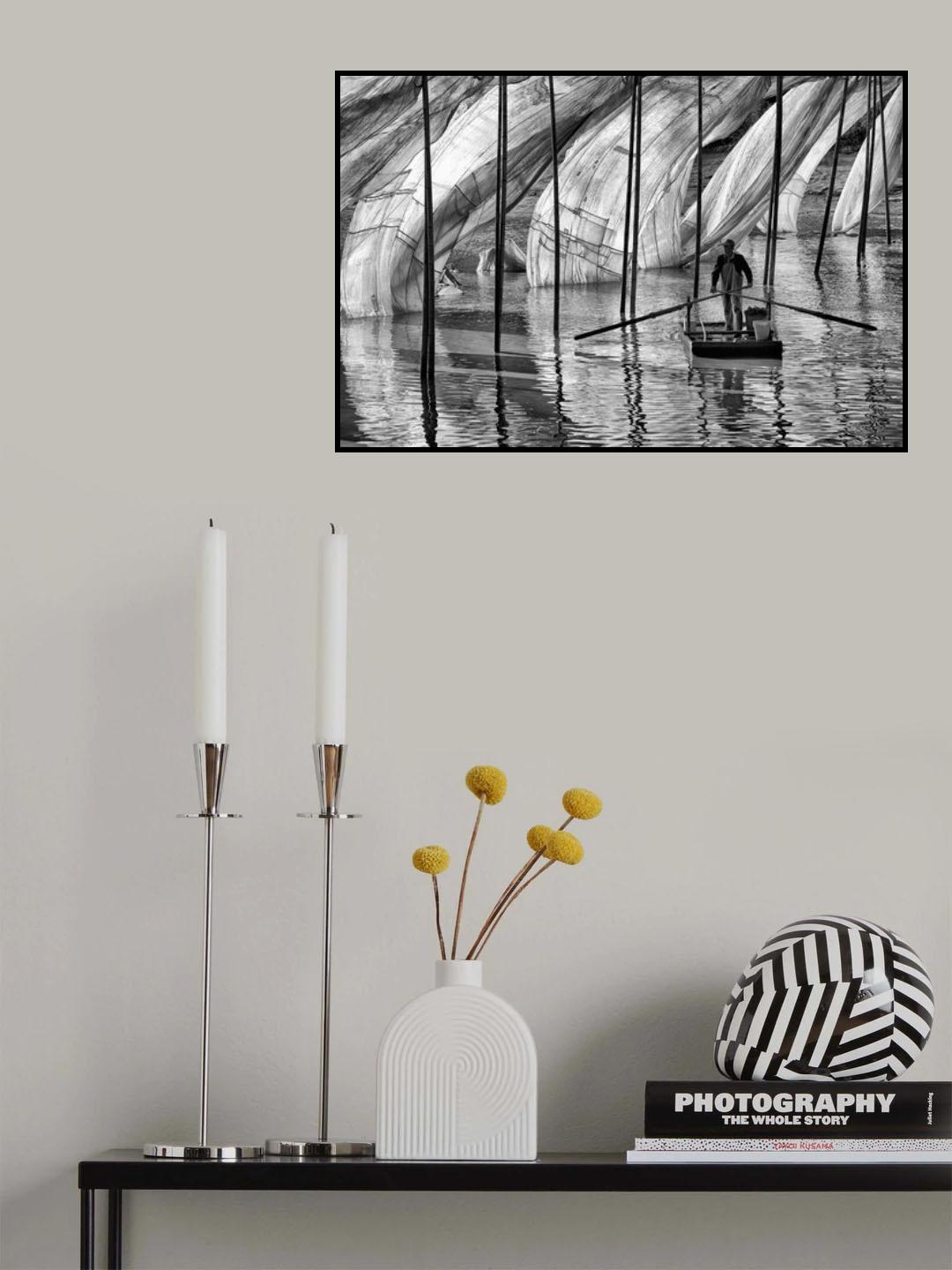 Fisherman at work Poster och Canvastavla