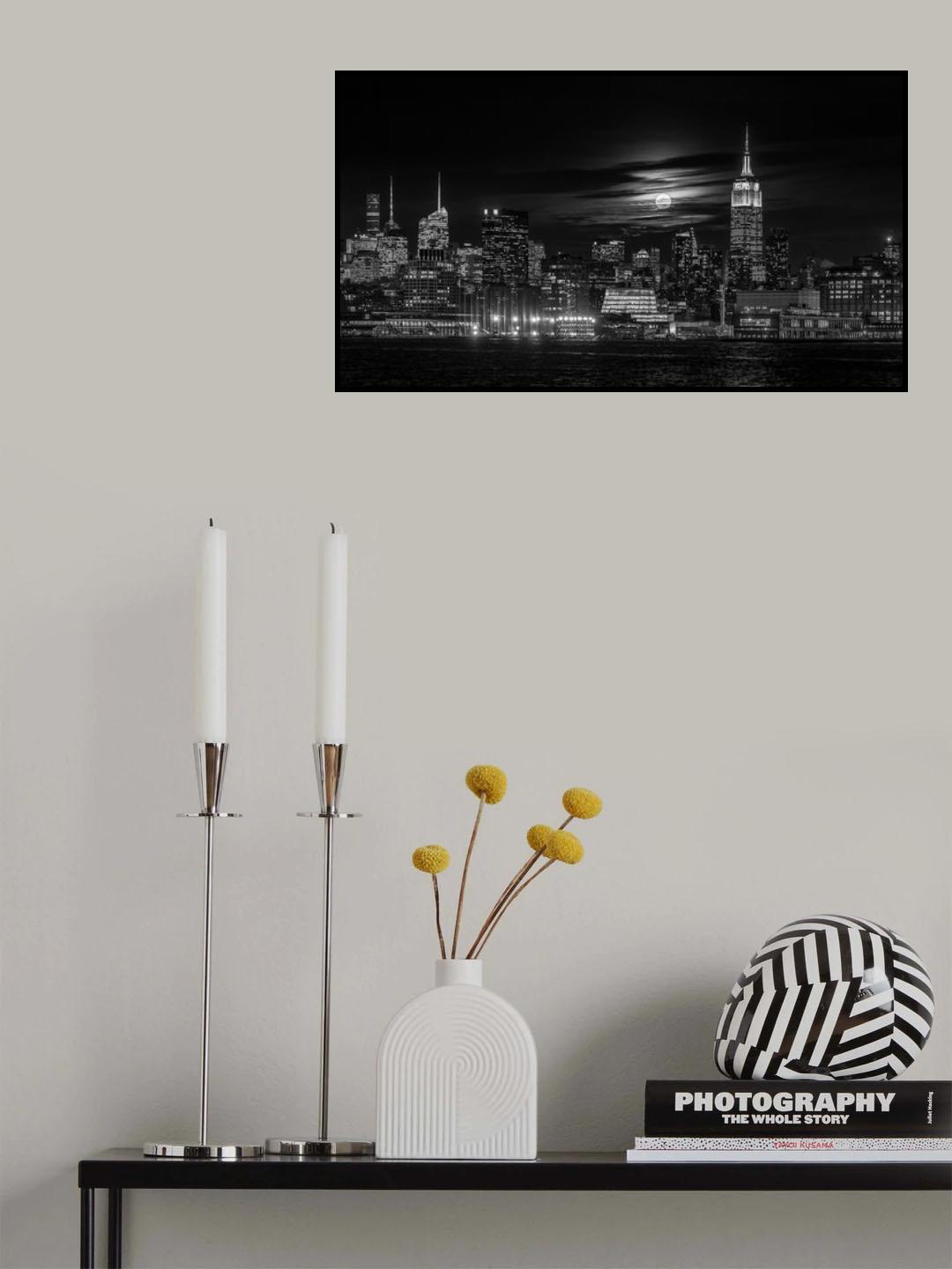 Manhattan at night Poster och Canvastavla