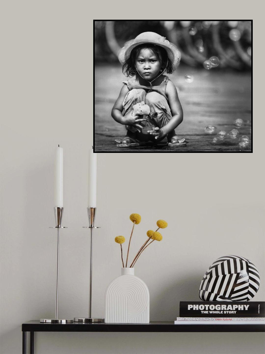 Street bubble little girl Poster och Canvastavla