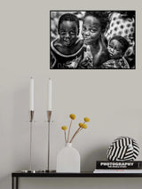 Children at a market in Accra - Ghana Poster och Canvastavla