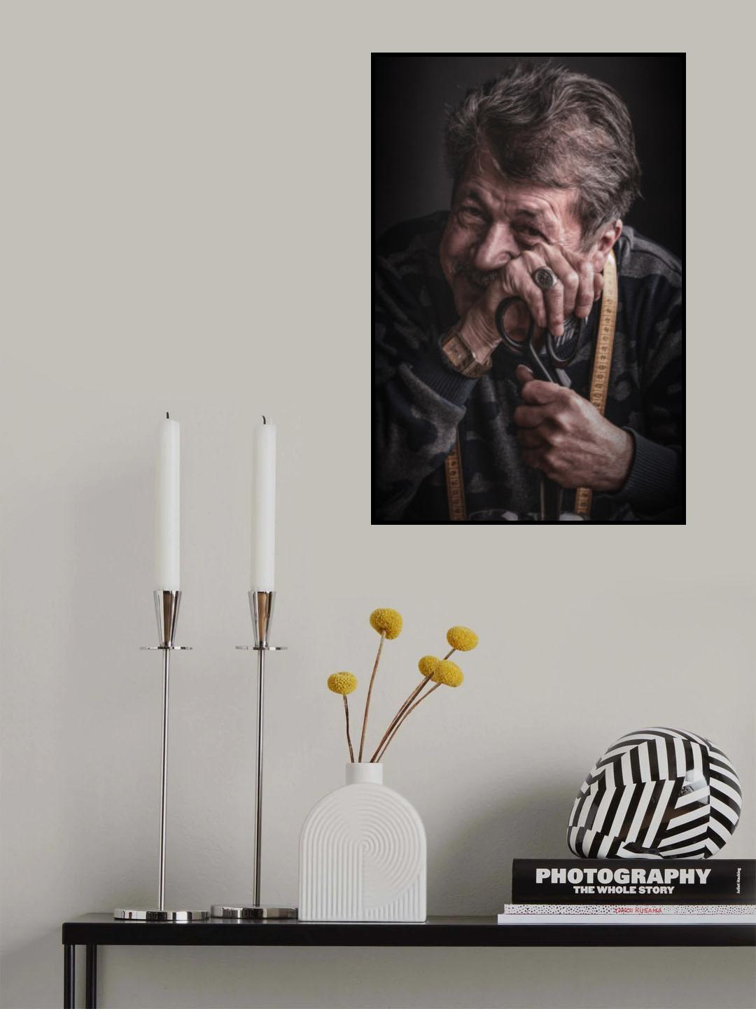 A Shy Glance Poster och Canvastavla