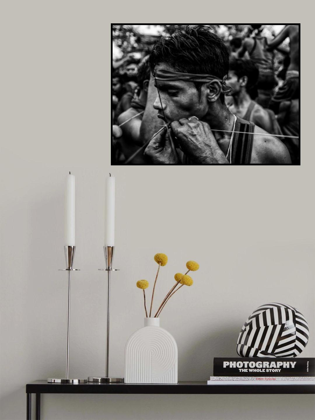 The Piercing Moment Poster och Canvastavla