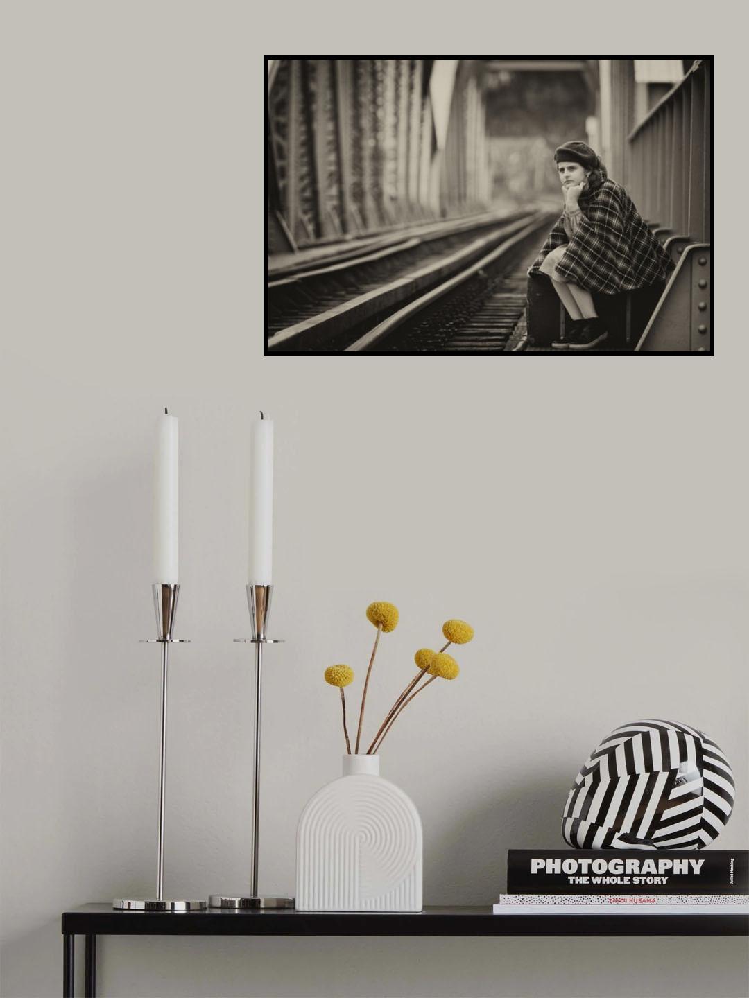 Waiting for the train Poster och Canvastavla