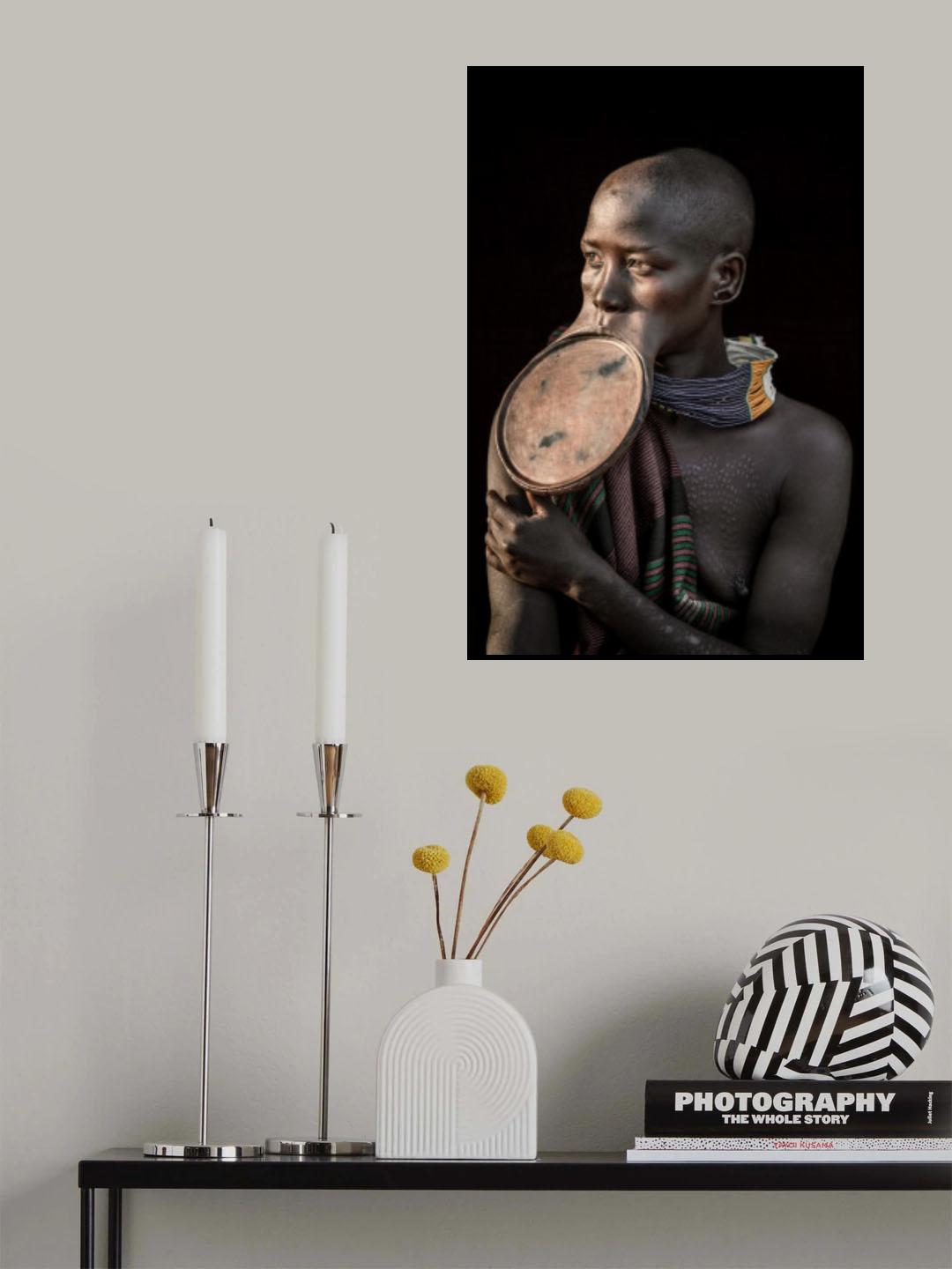 Suri woman Poster och Canvastavla