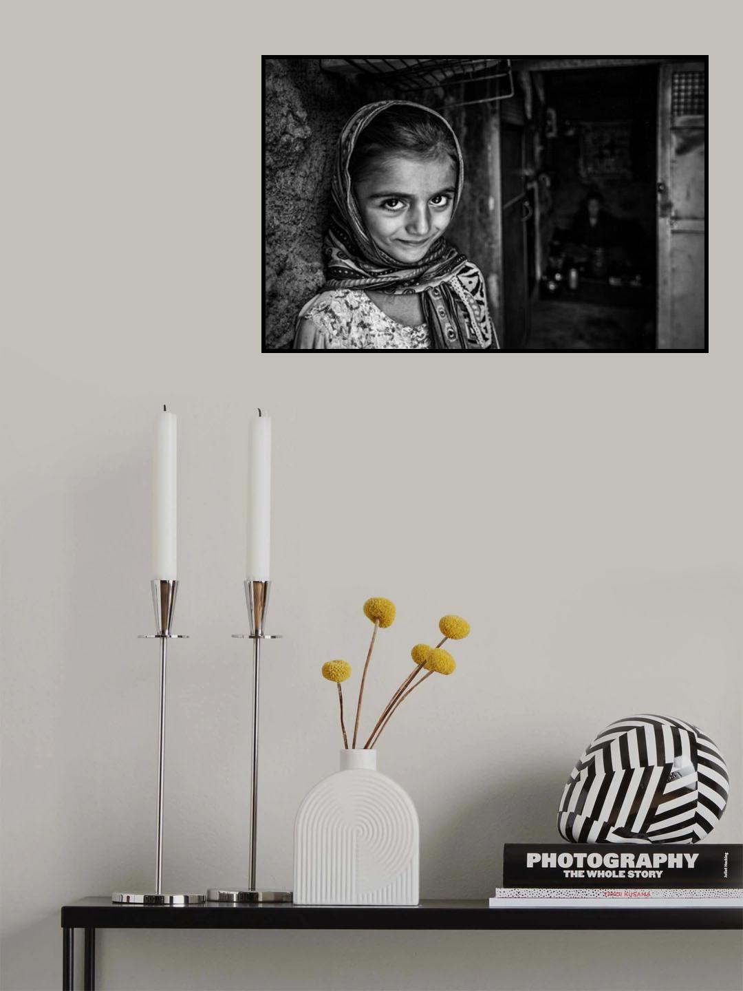 Bakhtiary girl Poster och Canvastavla