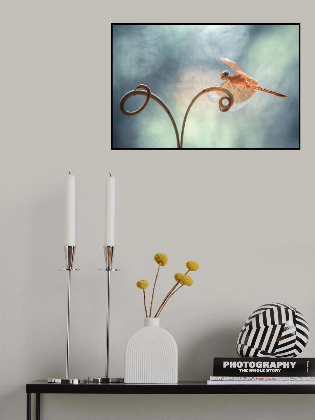 Gold Dragonfly on Tendril Poster och Canvastavla