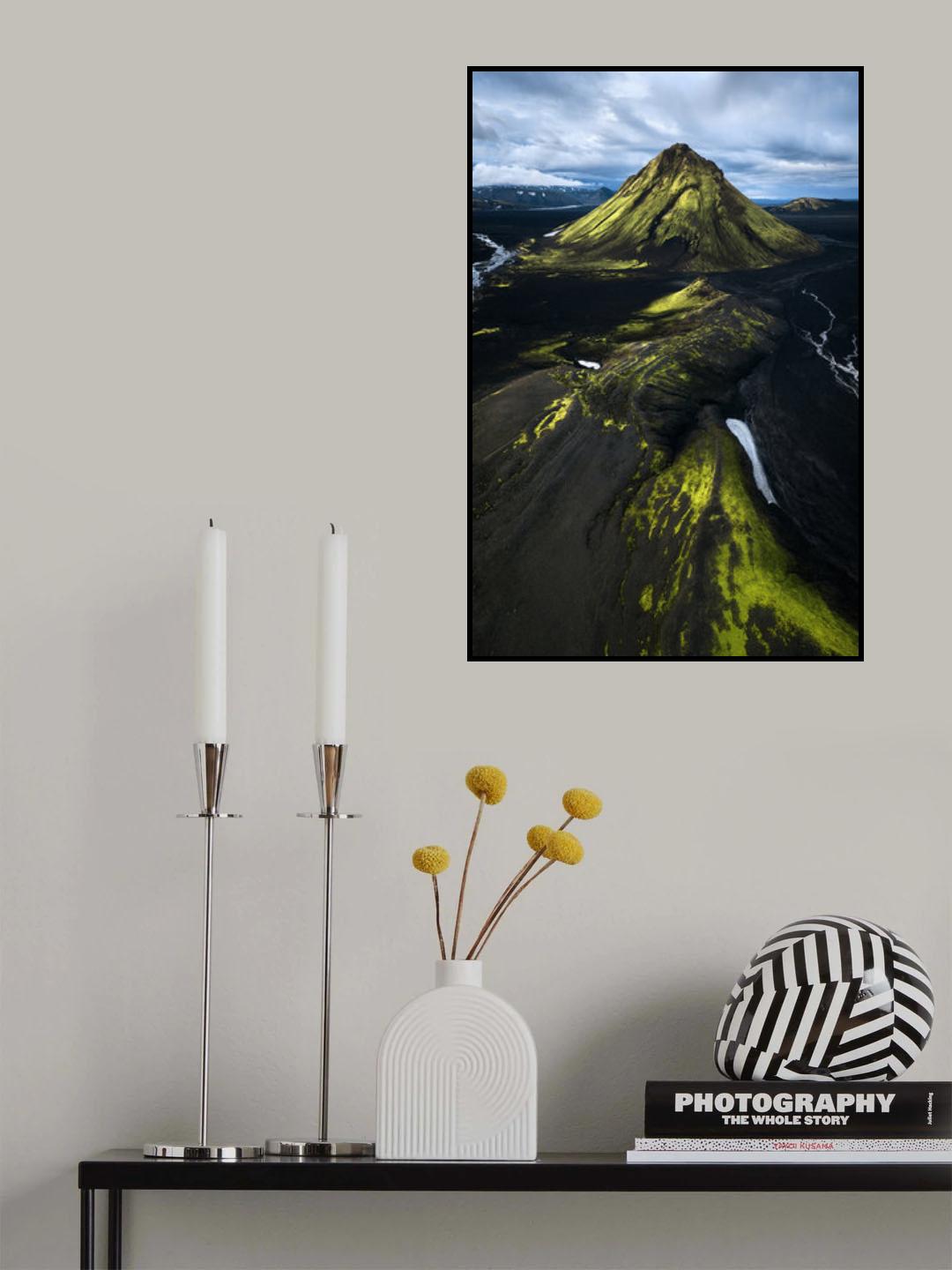 Green Pyramid - Iceland Poster och Canvastavla