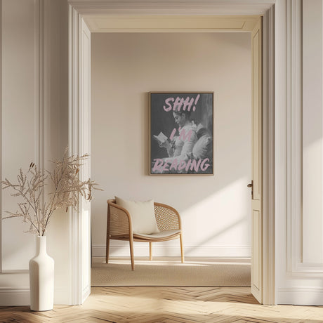Shh I'm Reading Poster och Canvastavla